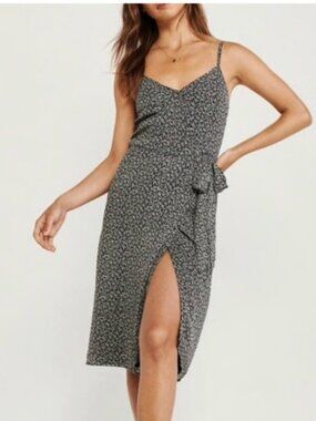 Elegant Black Floral Mini Dress